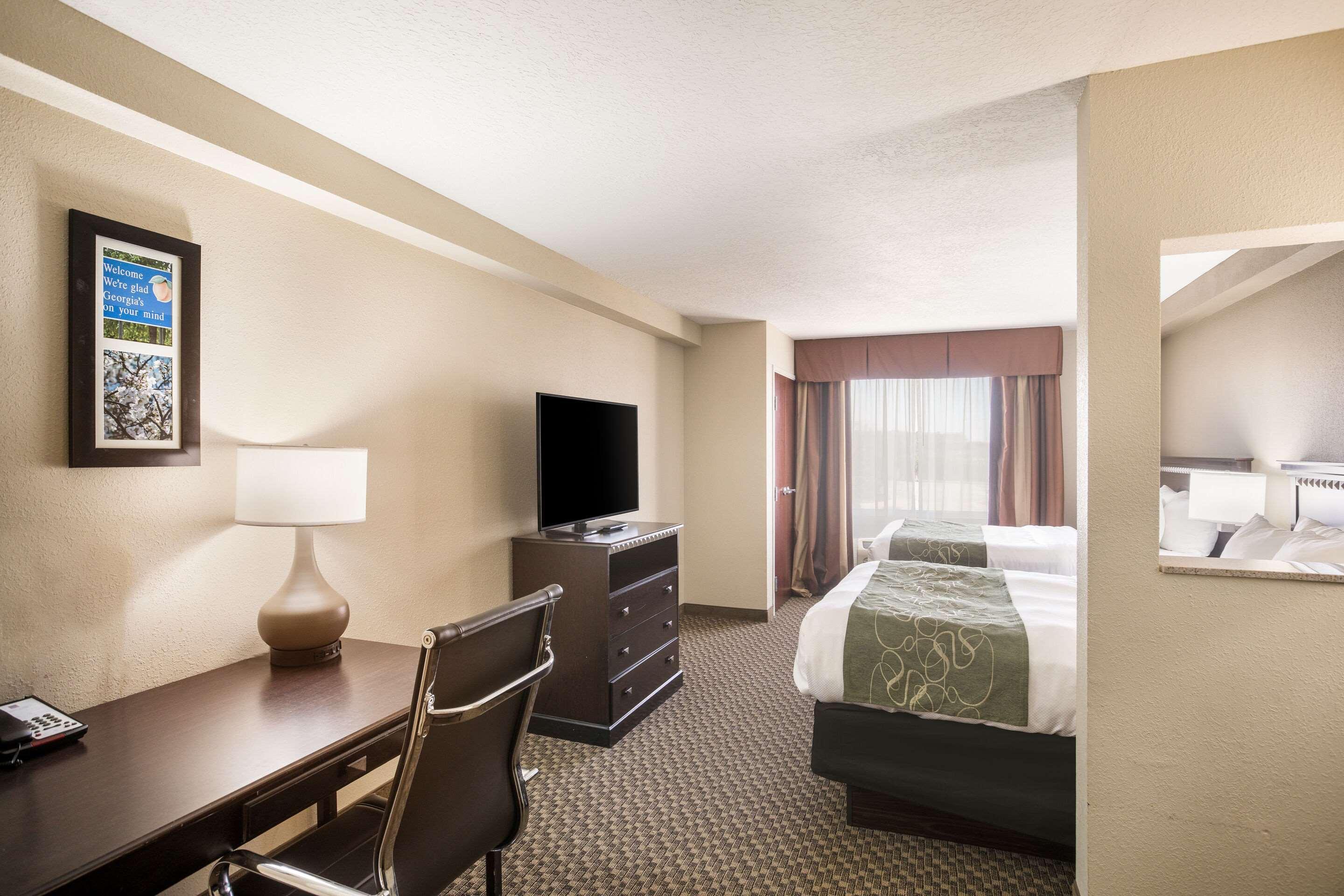 Comfort Suites Forsyth Near I-75 Екстериор снимка