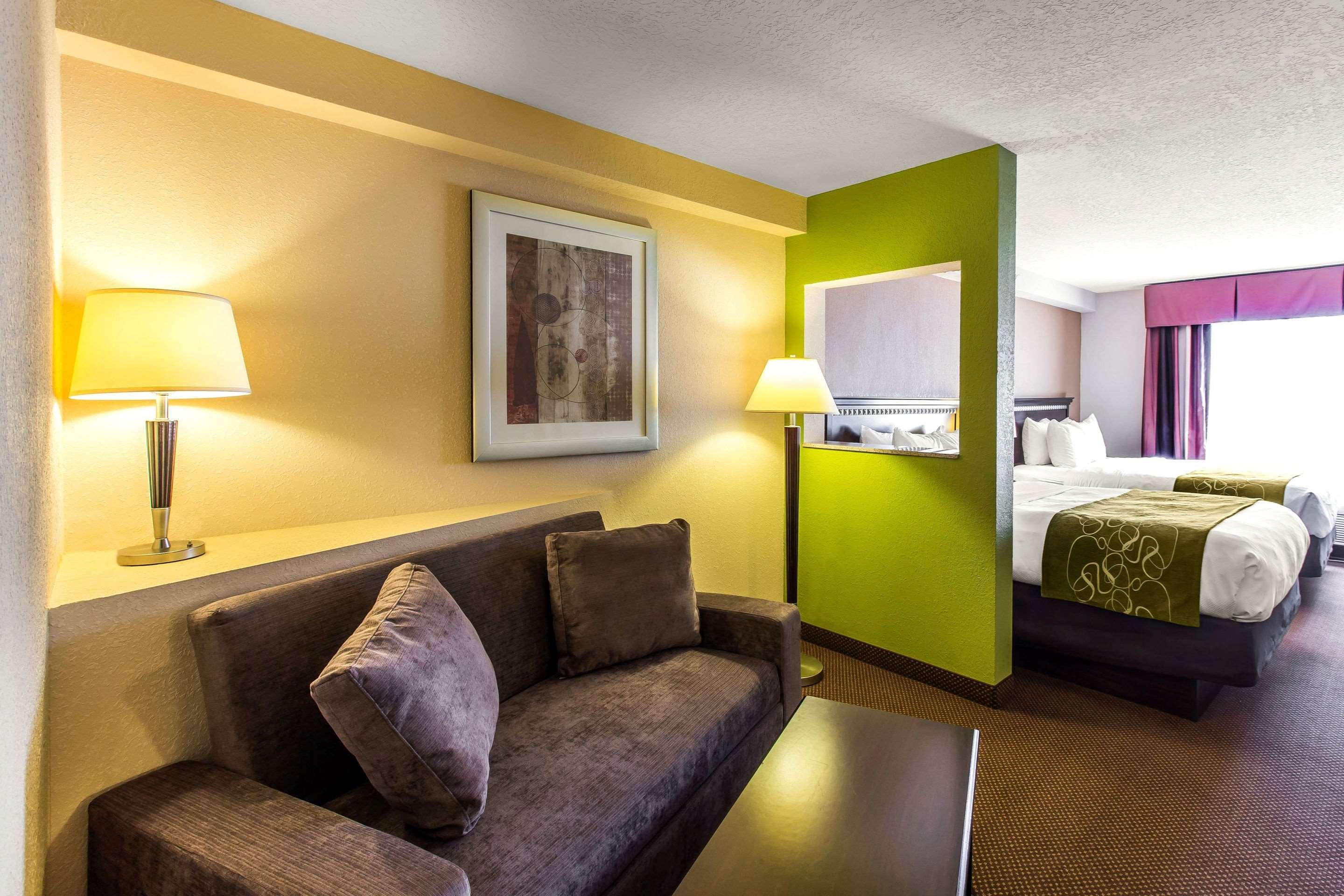 Comfort Suites Forsyth Near I-75 Екстериор снимка