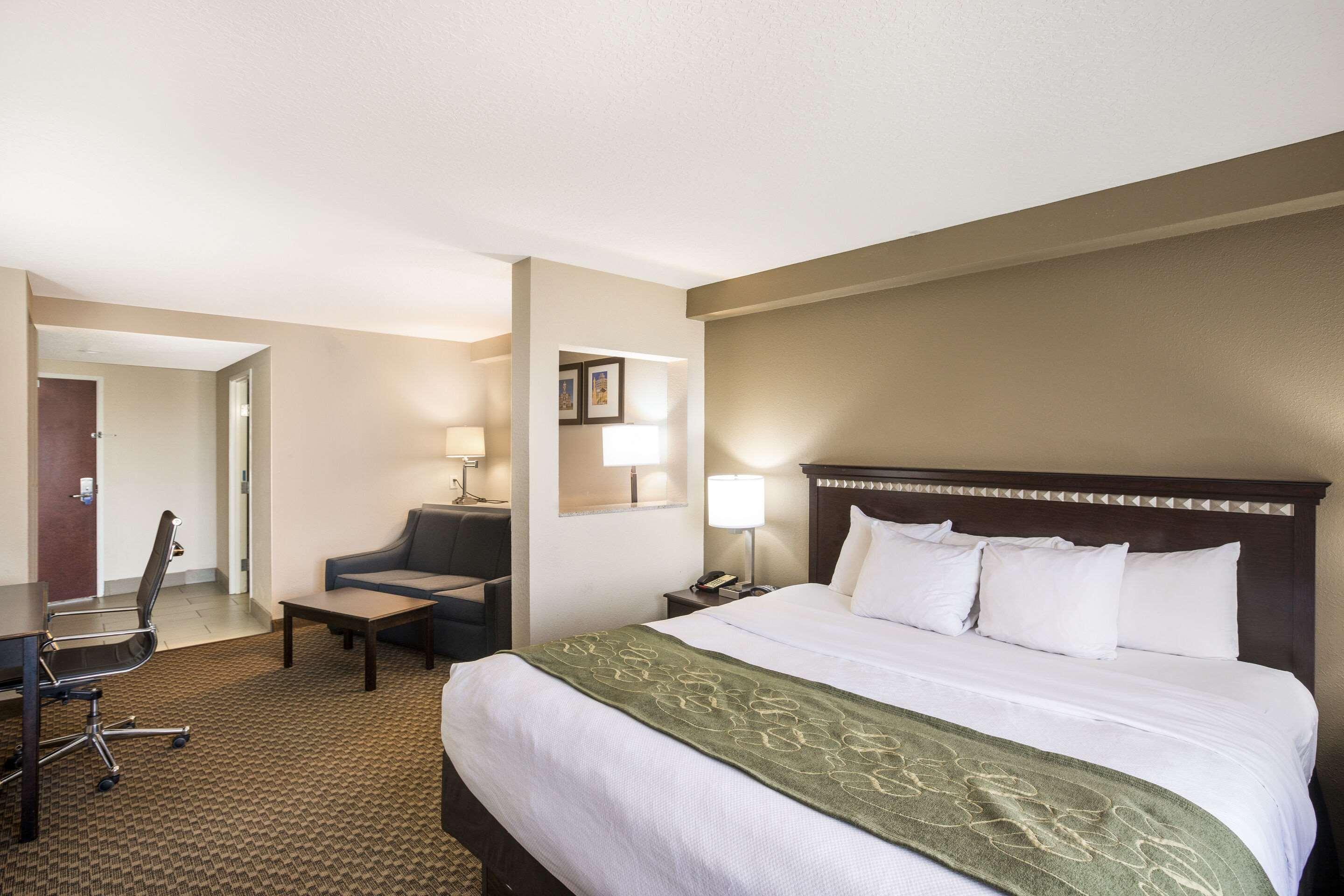 Comfort Suites Forsyth Near I-75 Екстериор снимка